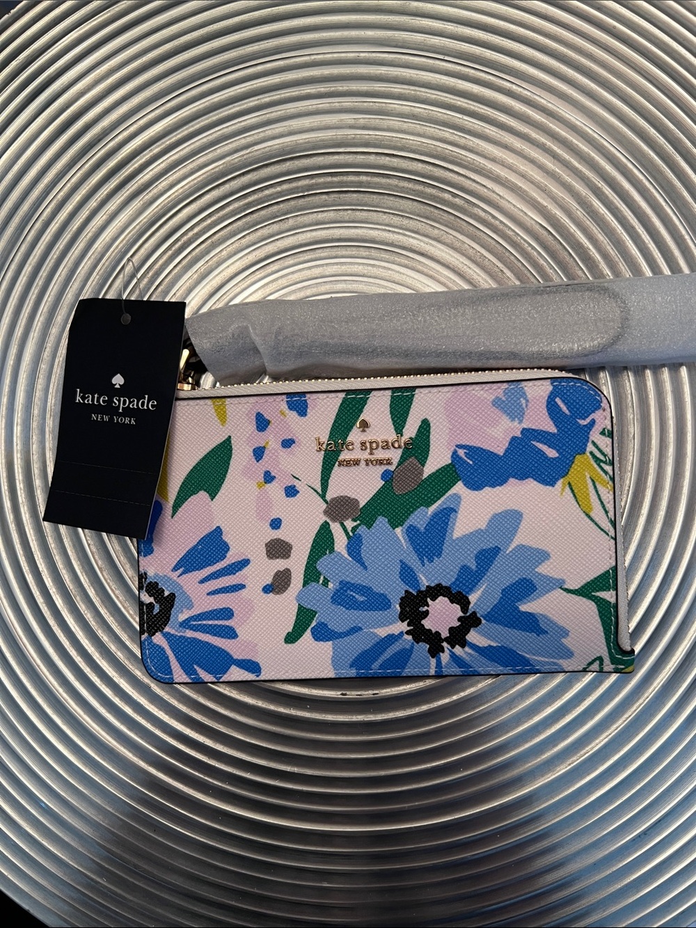 KATE SPADE NWT LUCY FESTIVAL FLORAL
WRISTLET